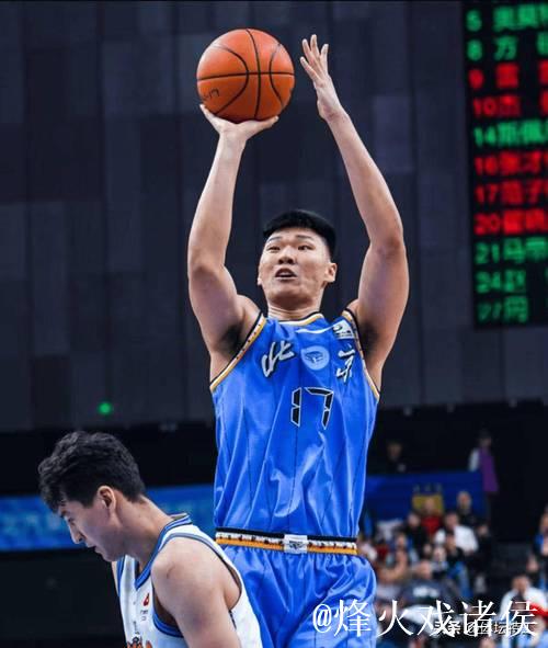 600万薪水却DNP三节!垃圾时间刷4分,球迷讽刺:赢27分正负值竟-5 600万薪水却DNP三节!垃圾时间刷4分,球迷讽刺:赢27分正负值竟-5